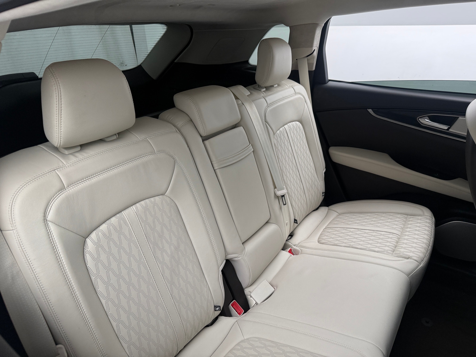Thumbnail: 2021 Lincoln Nautilus - 5