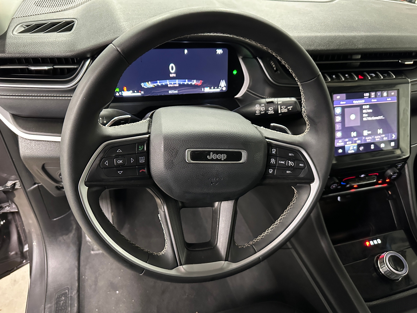 Thumbnail: 2024 Jeep Grand Cherokee L - 5