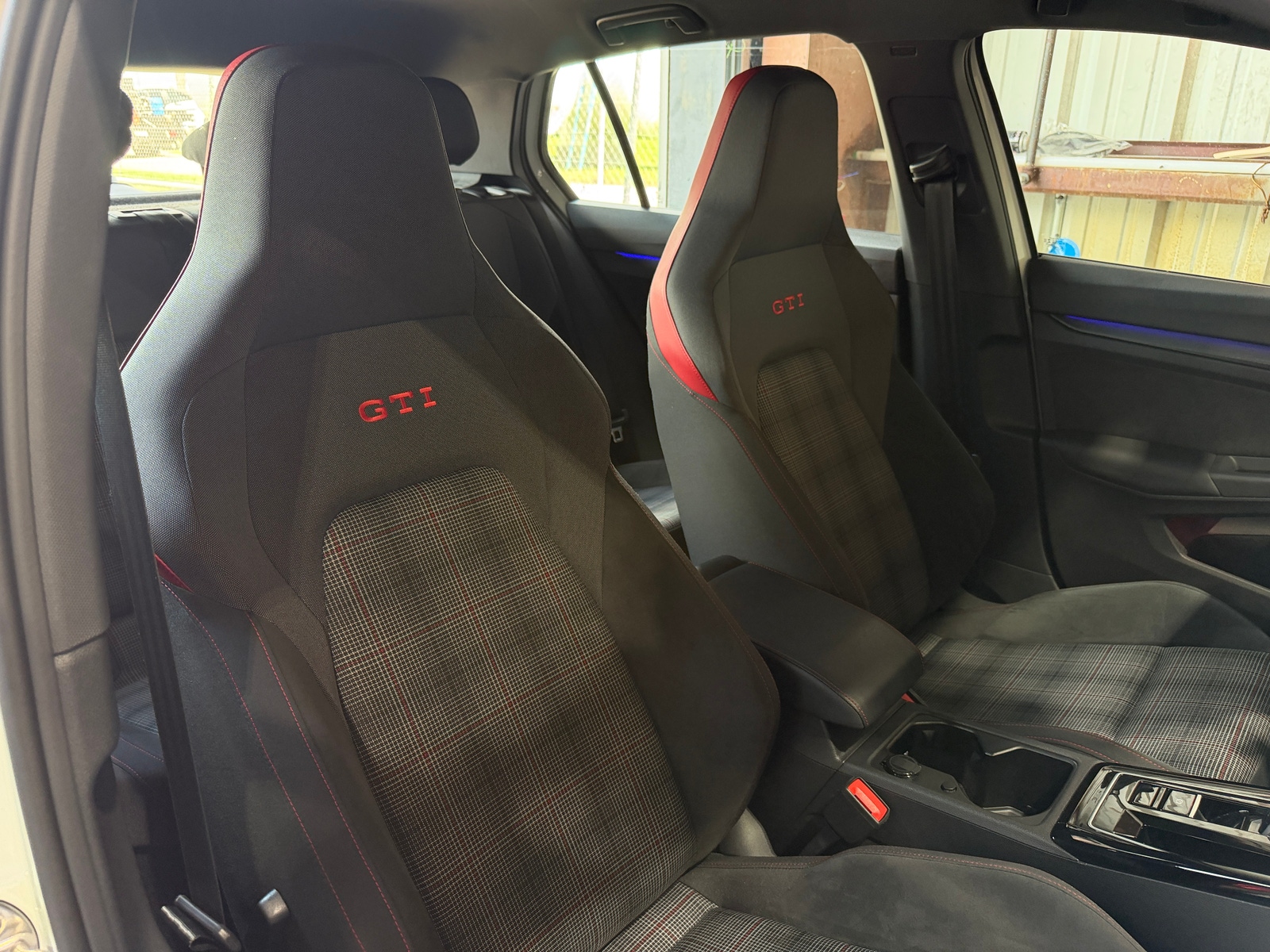 Thumbnail: 2023 Volkswagen Golf - 2