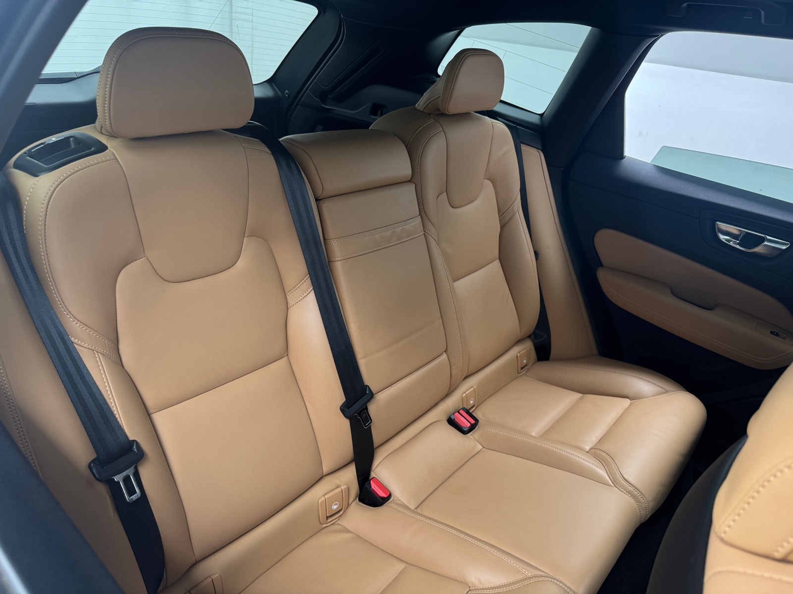 Thumbnail: 2021 Volvo XC60 - 5
