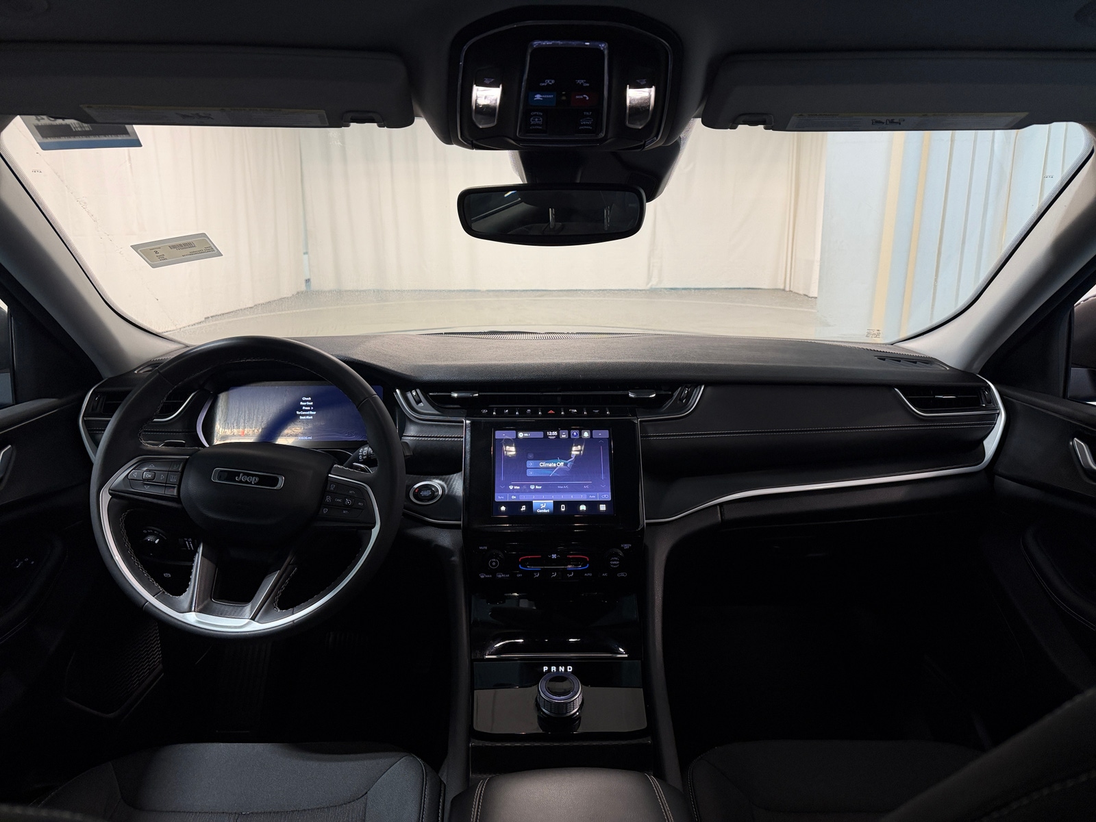 Thumbnail: 2024 Jeep Grand Cherokee - 3