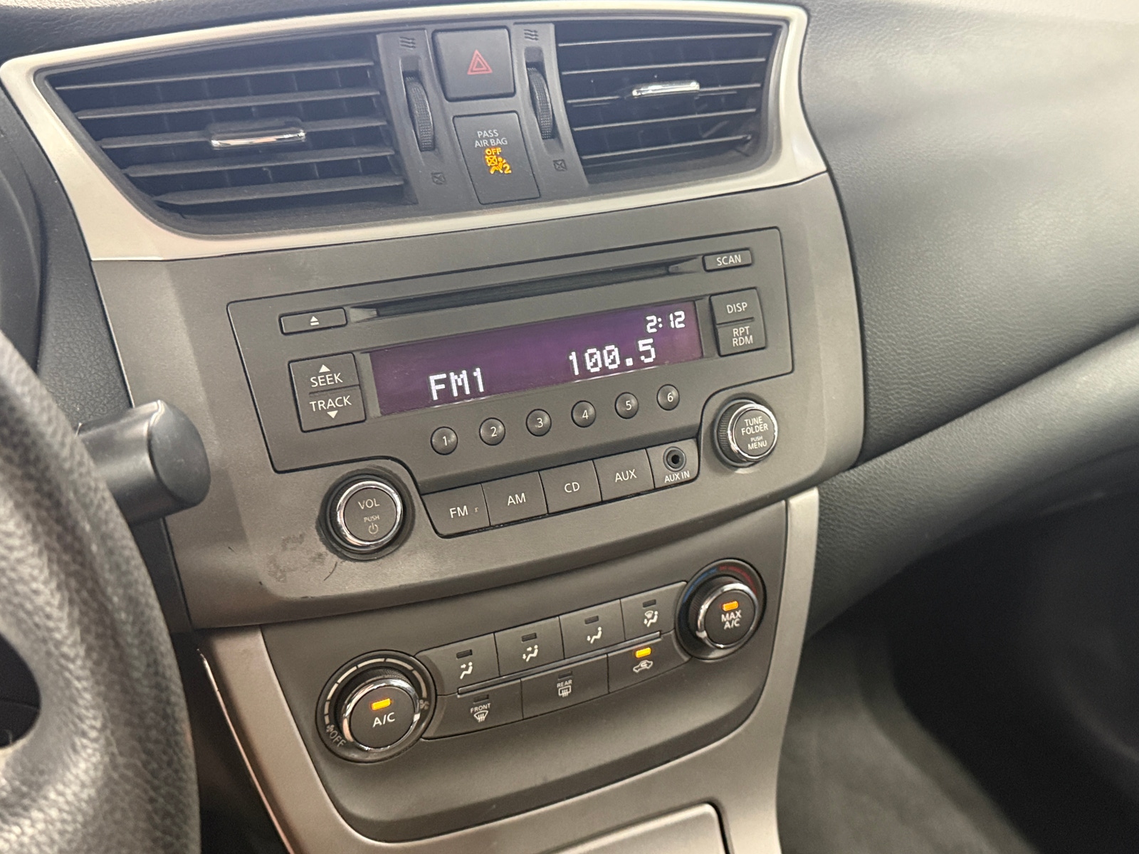 Thumbnail: 2014 Nissan Sentra - 4