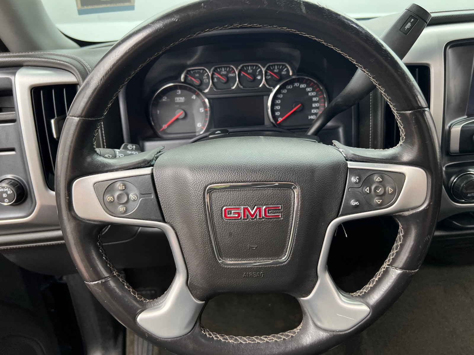 Thumbnail: 2015 GMC Sierra 1500 - 4