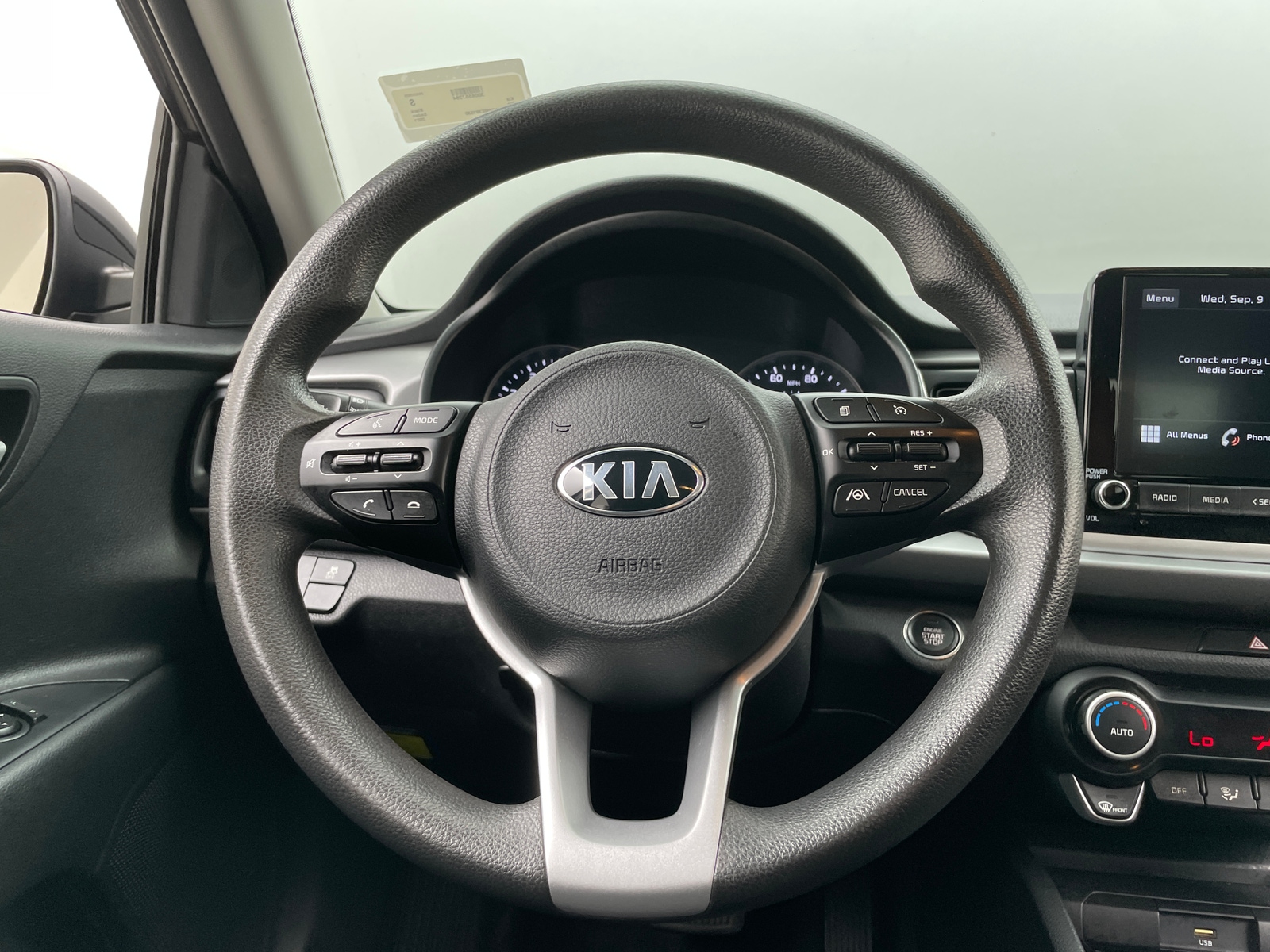 Thumbnail: 2021 Kia Rio - 5