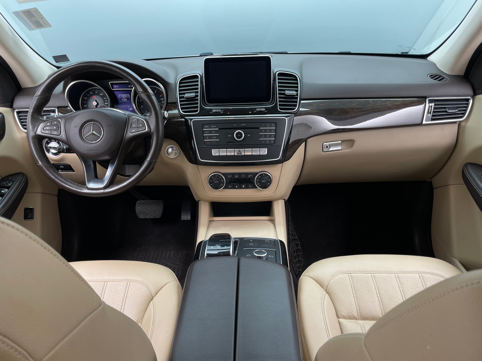 Thumbnail: 2016 Mercedes-Benz GLE - 2