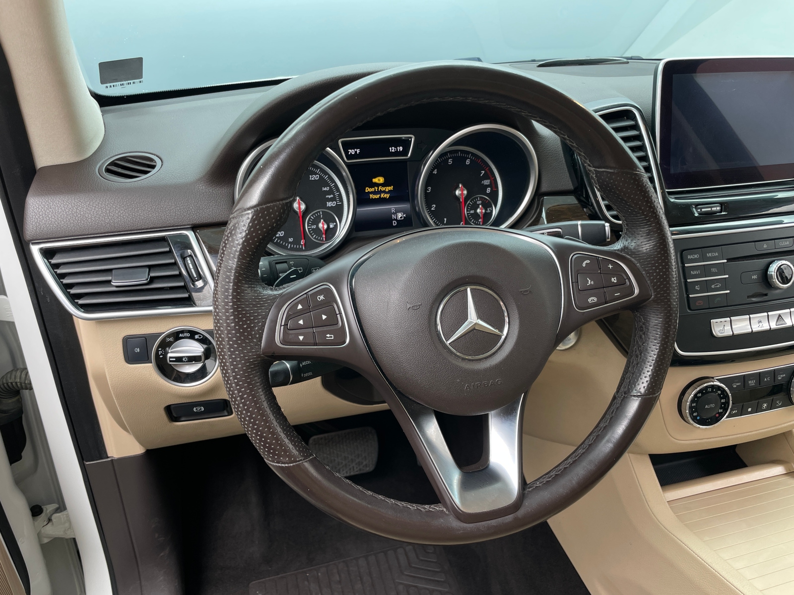 Thumbnail: 2016 Mercedes-Benz GLE - 4