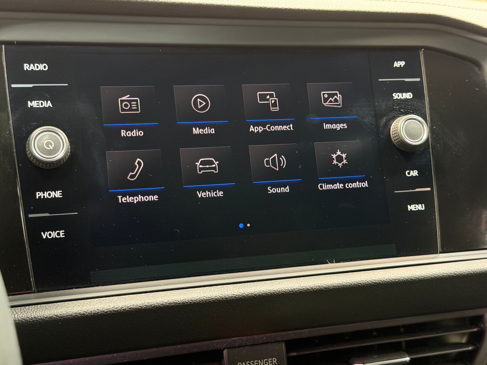 Thumbnail: 2019 Volkswagen Jetta - 3
