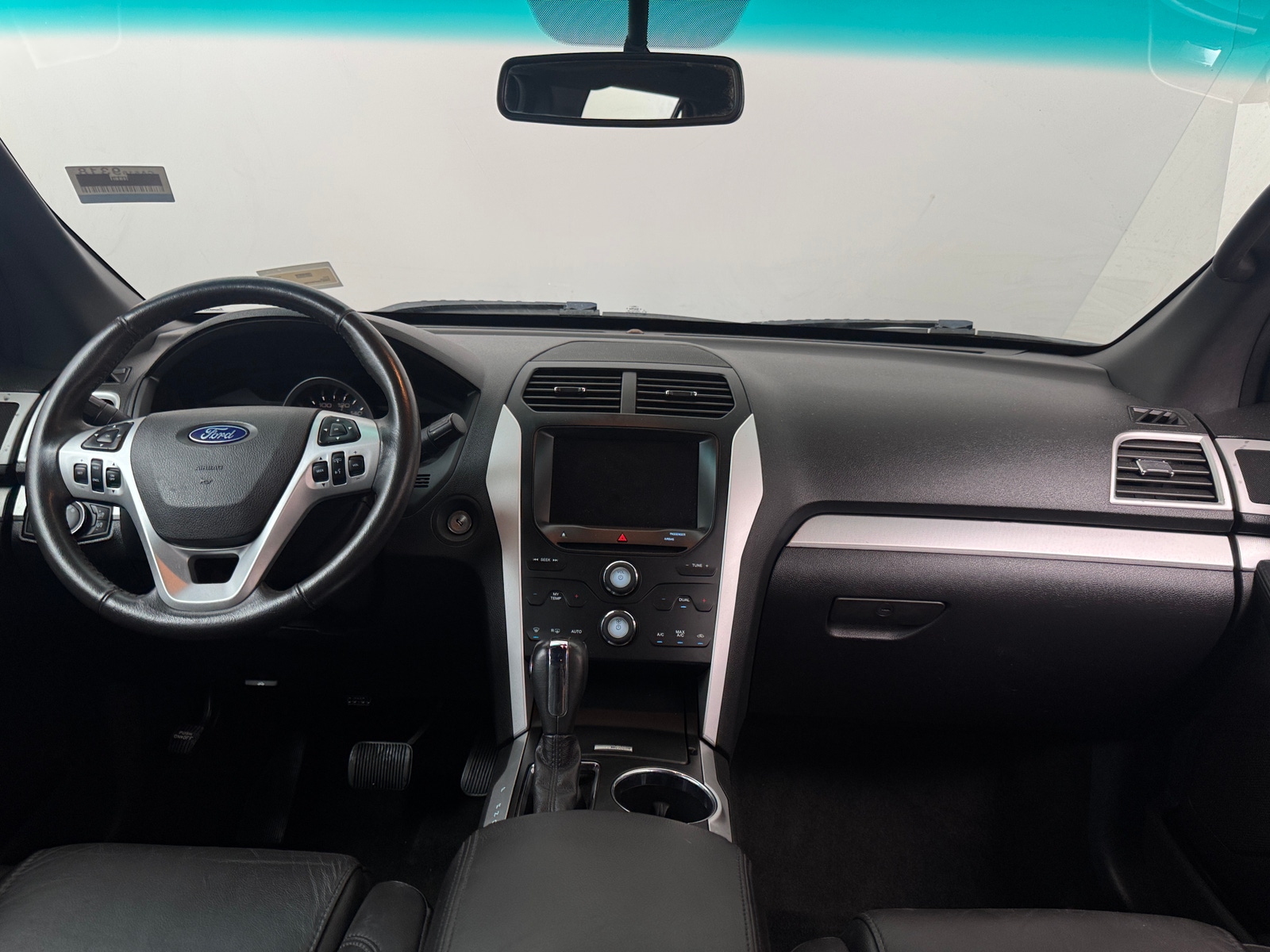 Thumbnail: 2015 Ford Explorer - 2