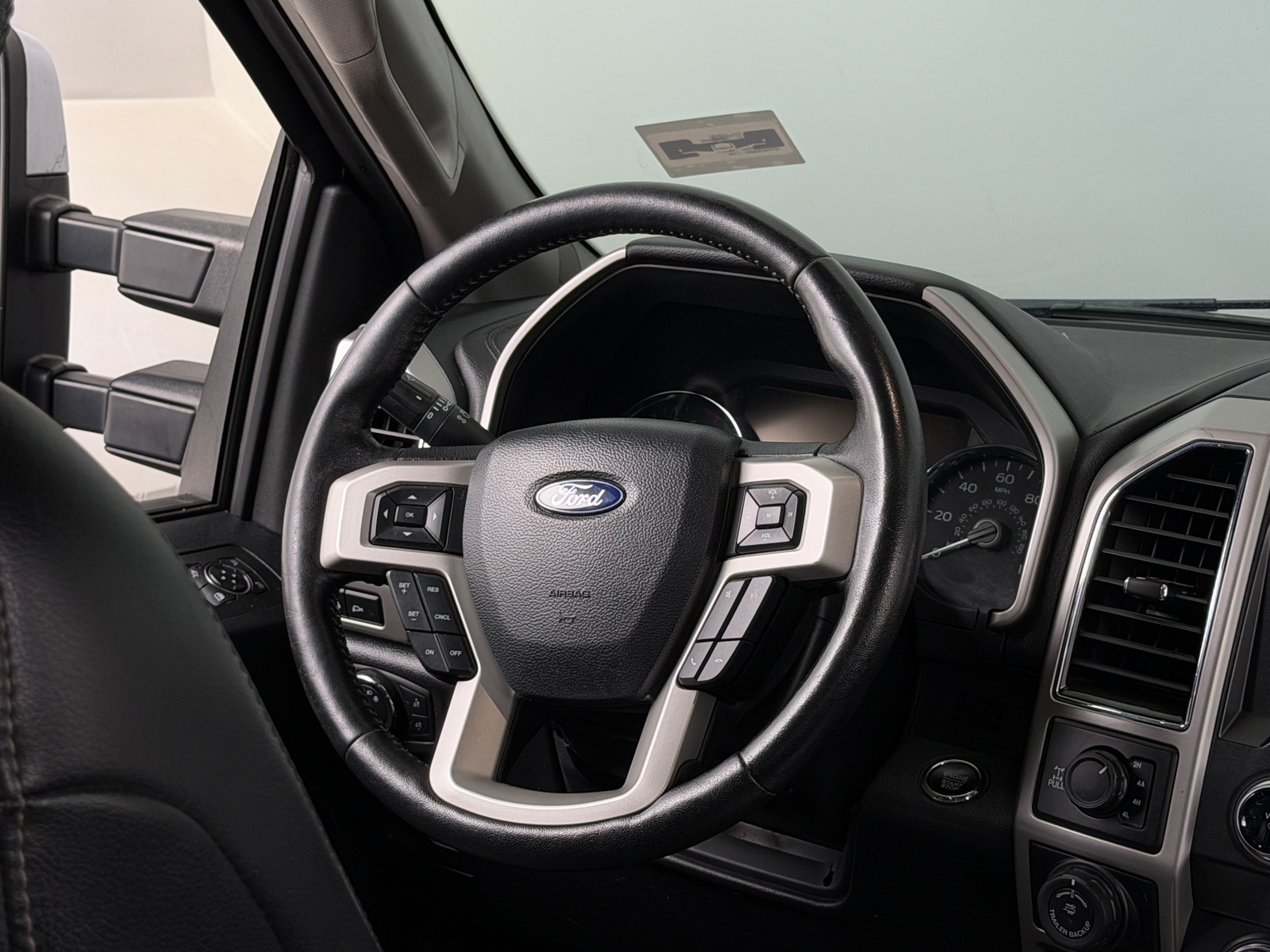 Thumbnail: 2019 Ford Econoline - 4