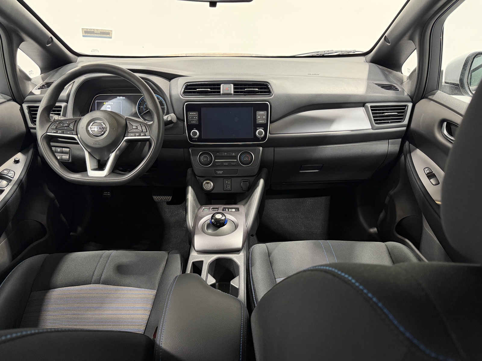 Thumbnail: 2022 Nissan Leaf - 3