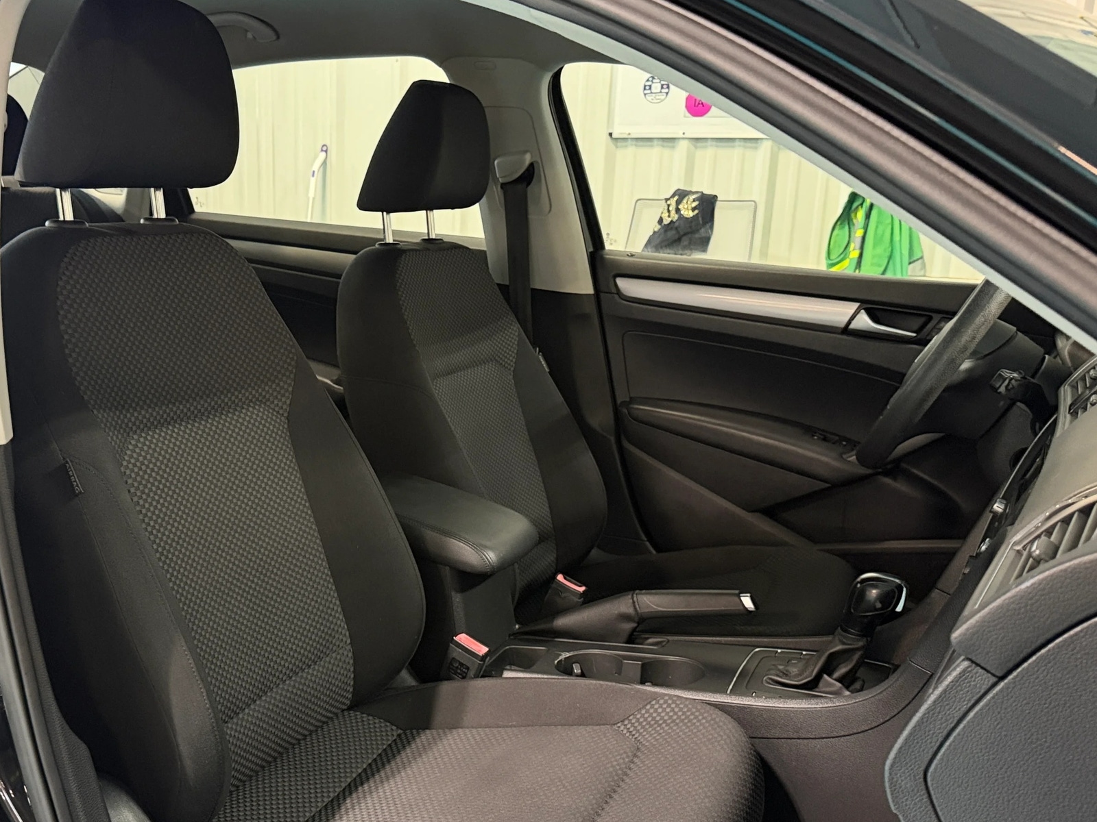 Thumbnail: 2015 Volkswagen Passat - 2