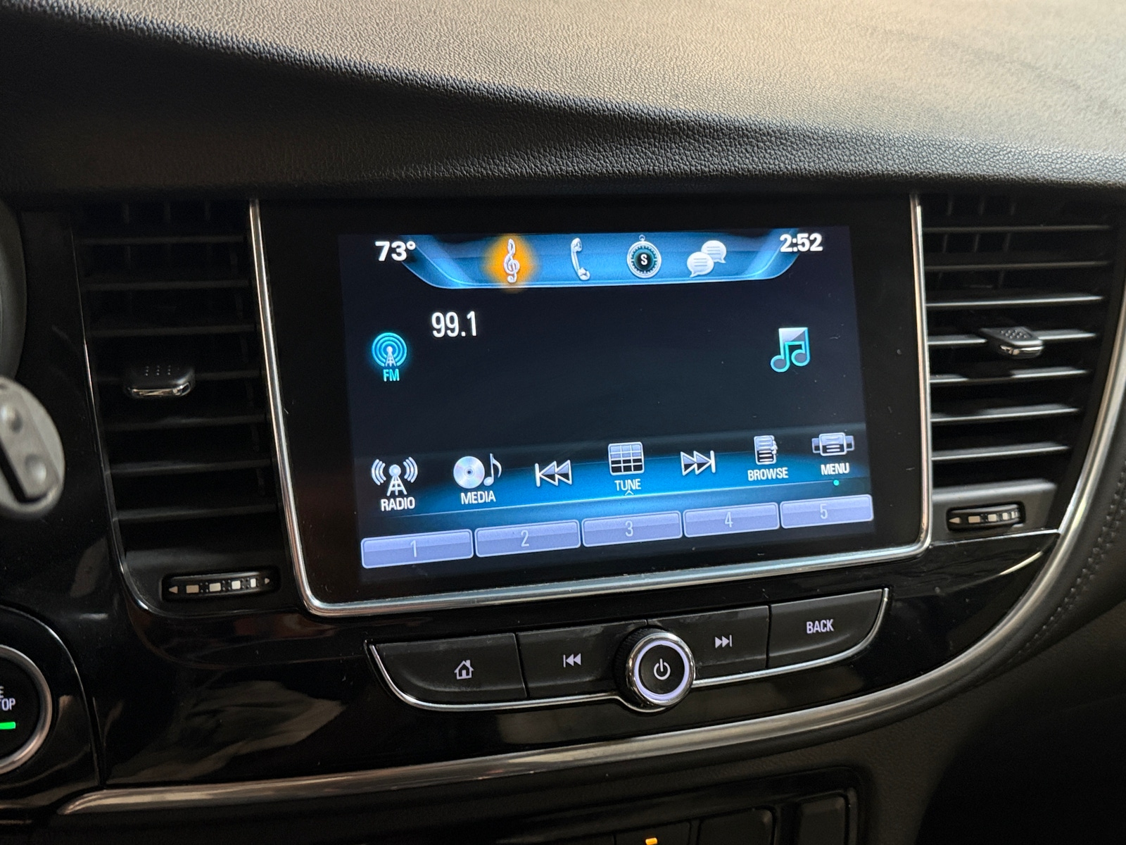 Thumbnail: 2020 Buick Encore - 3