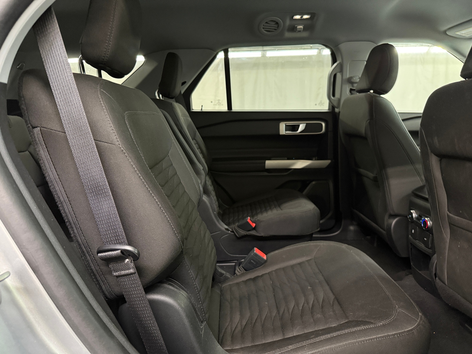 Thumbnail: 2021 Ford Explorer - 6