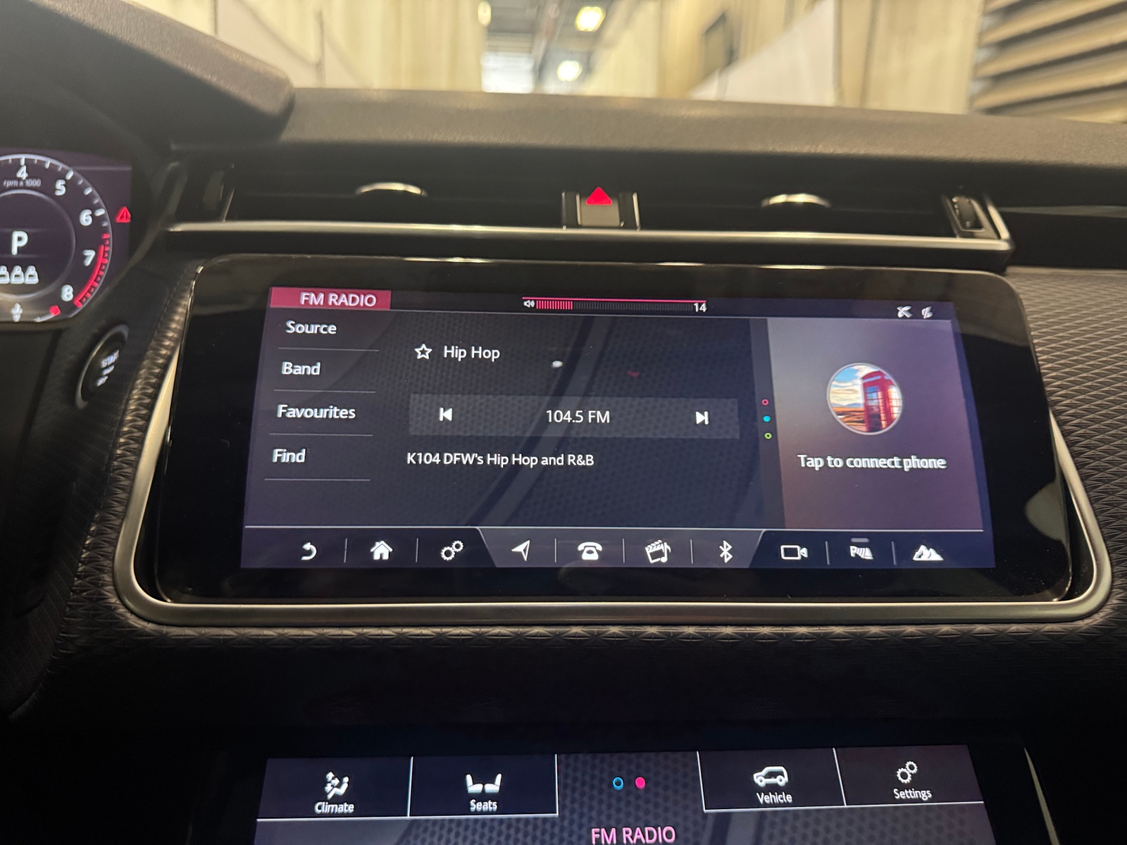 Thumbnail: 2019 Land Rover Range Rover Velar - 3