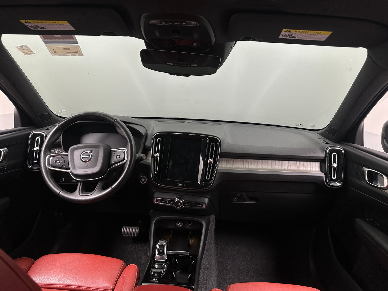 Thumbnail: 2020 Volvo XC40 - 2