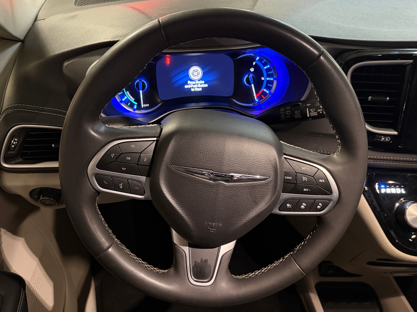 Thumbnail: 2024 Chrysler Pacifica - 4