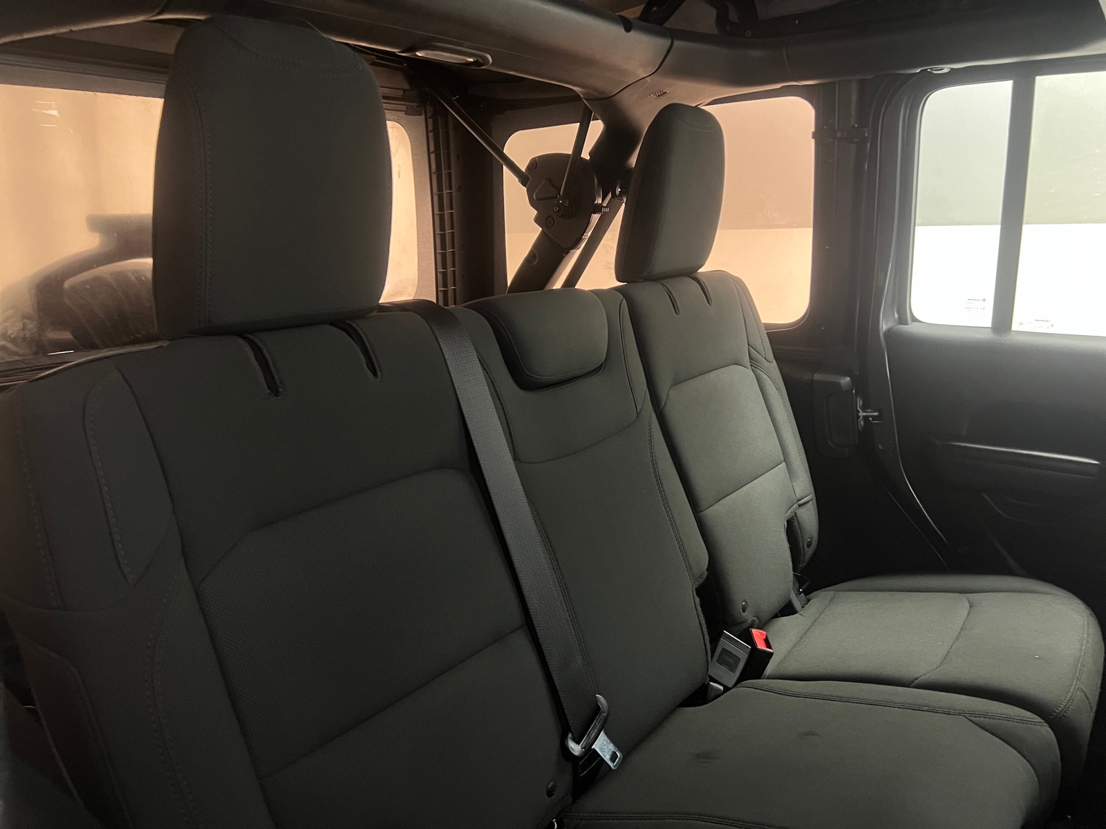 Thumbnail: 2018 Jeep Wrangler - 6