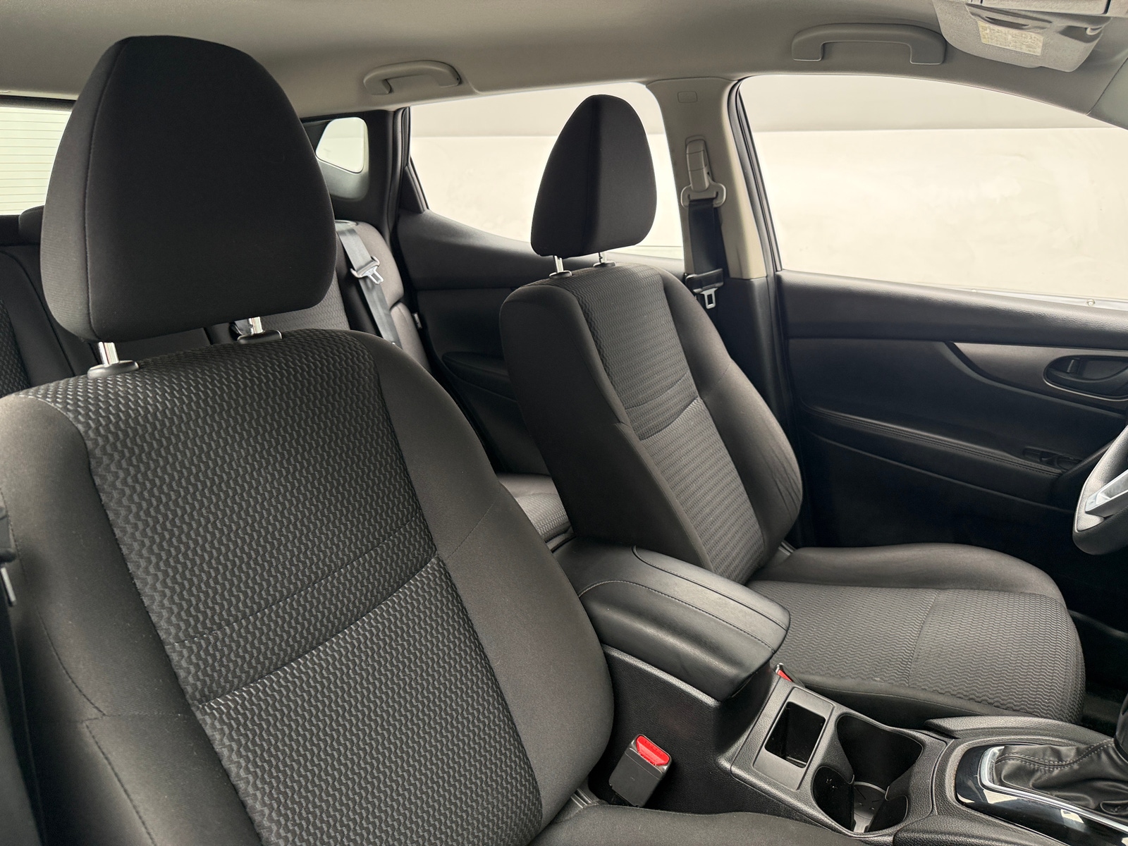 Thumbnail: 2020 Nissan Rogue Sport - 2