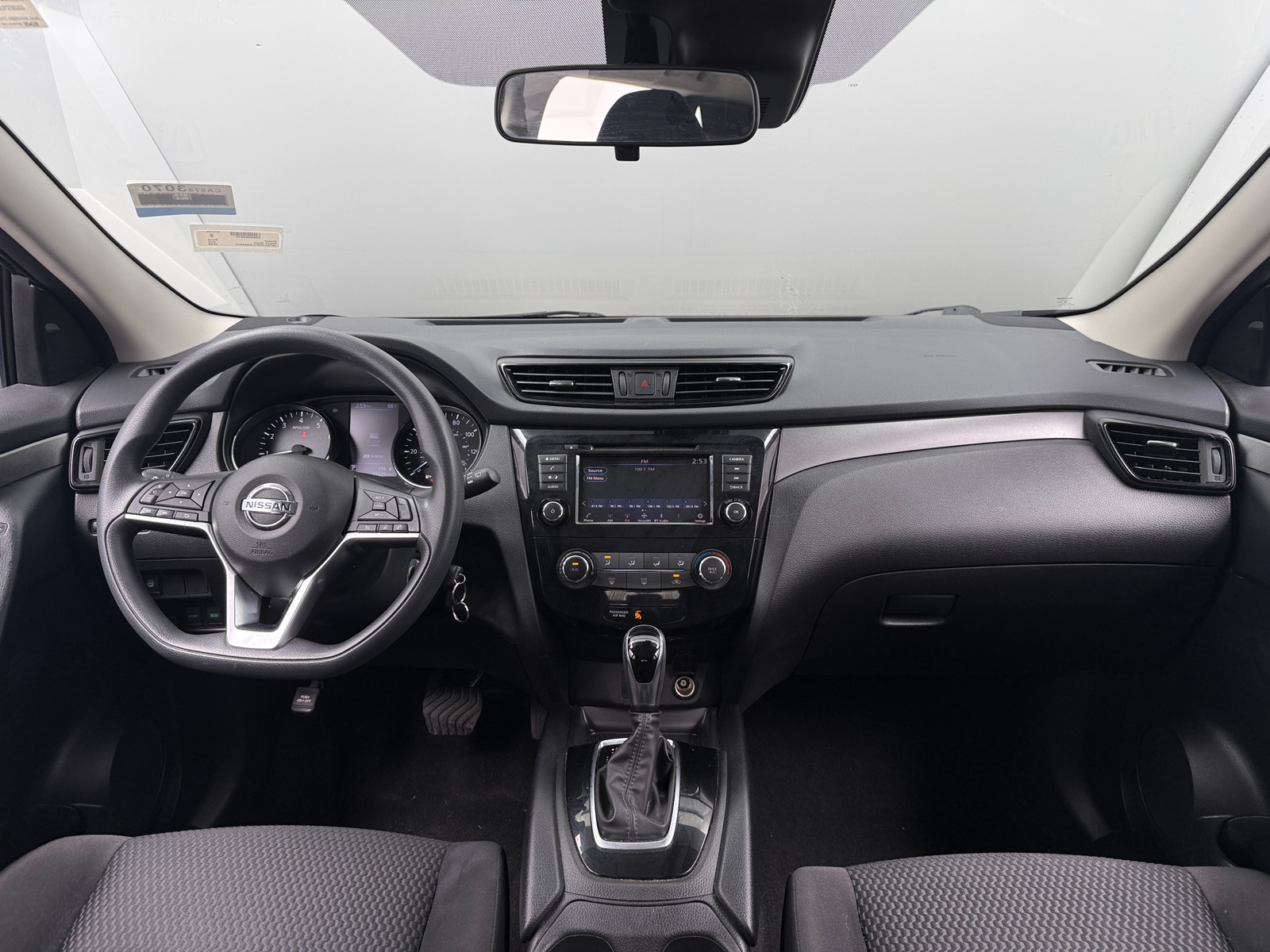 Thumbnail: 2020 Nissan Rogue Sport - 3
