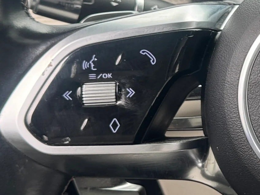 2022 Jaguar F-Pace SVR - Photo 22
