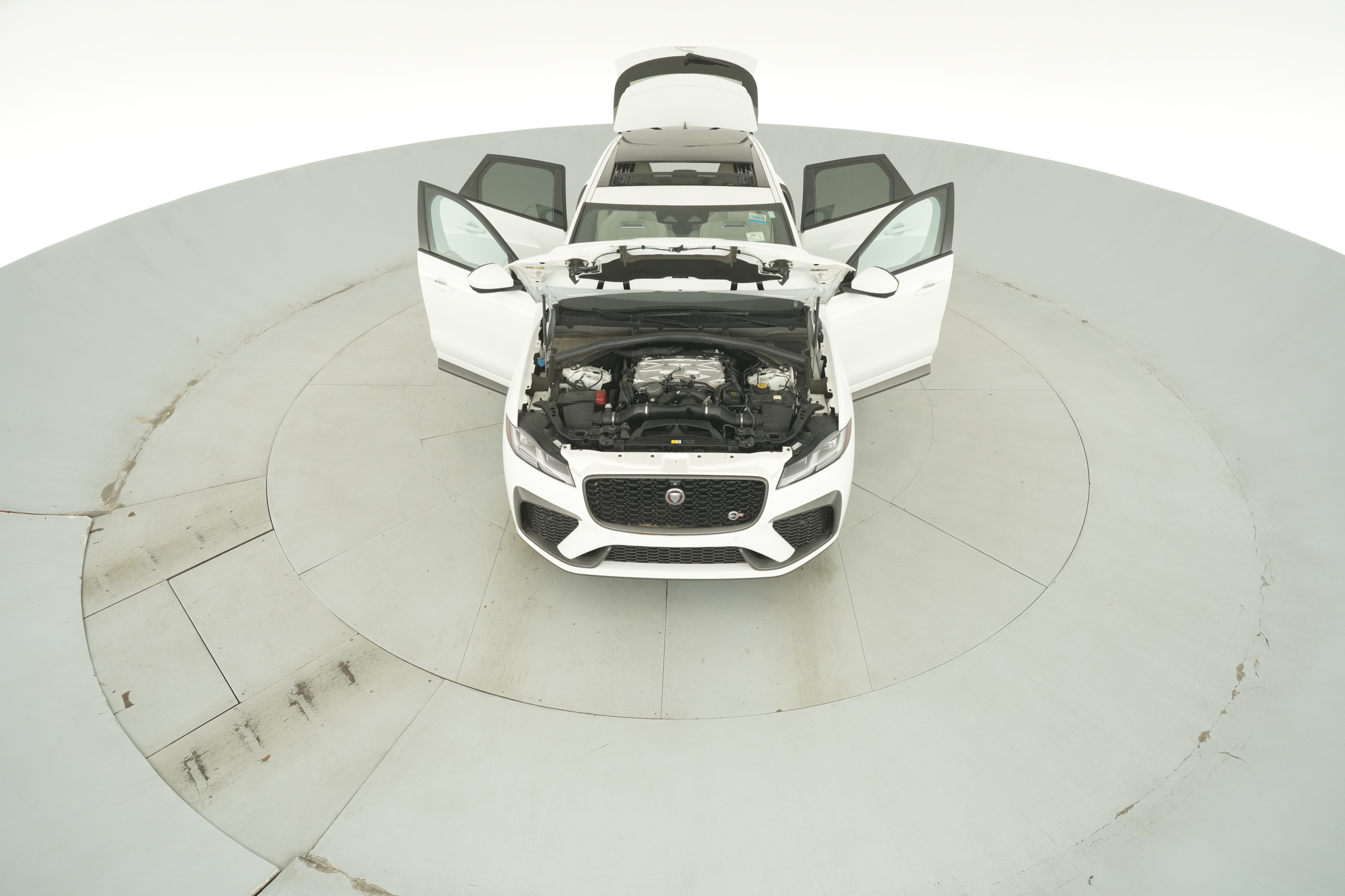 2022 Jaguar F-Pace SVR - Photo 48