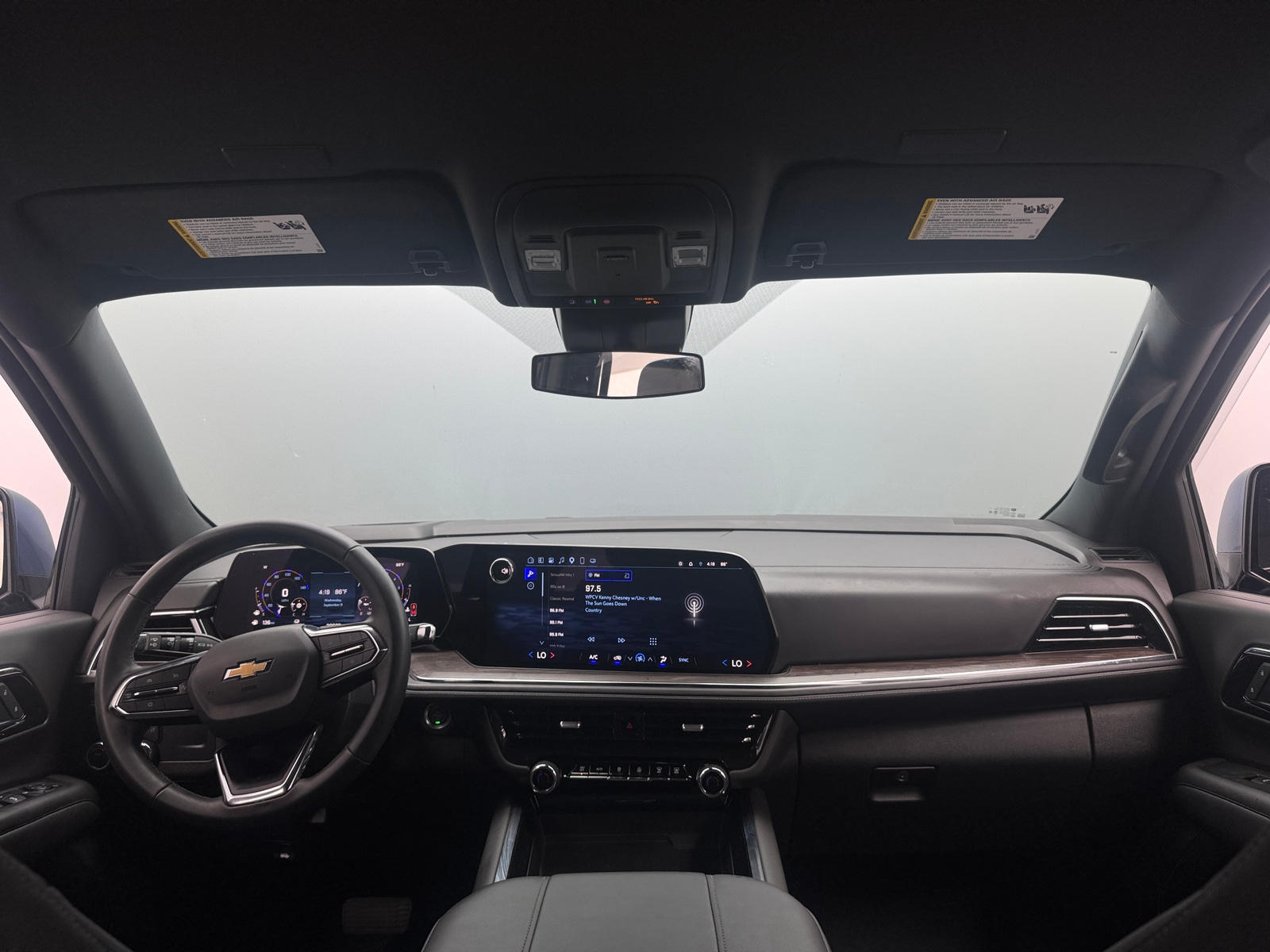 Thumbnail: 2025 Chevrolet Suburban - 3