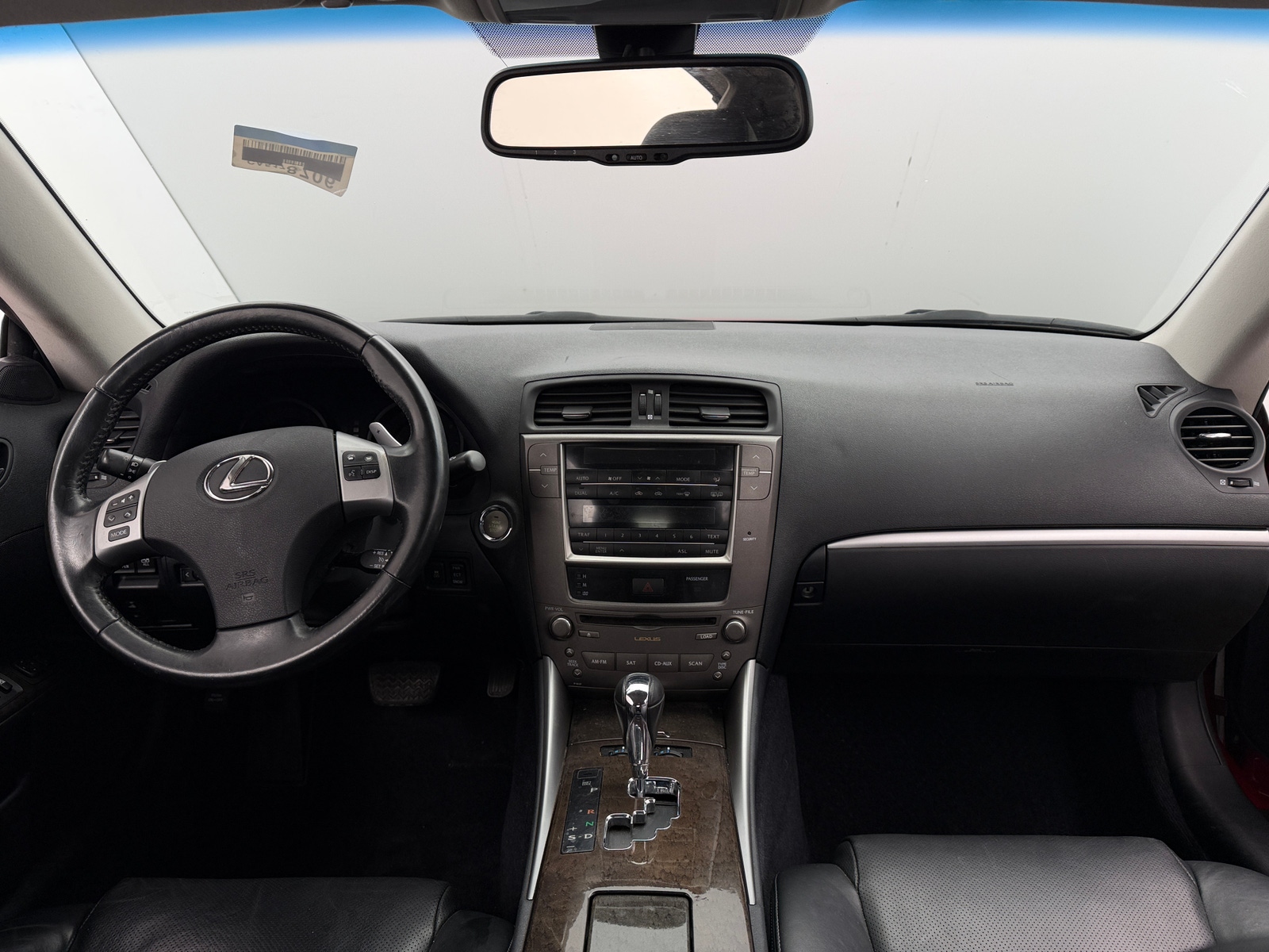 Thumbnail: 2011 Lexus IS - 2