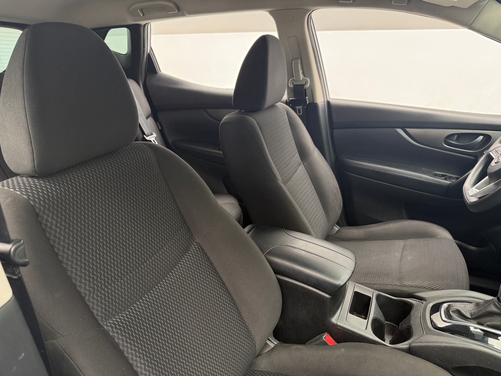 Thumbnail: 2020 Nissan Rogue Sport - 2