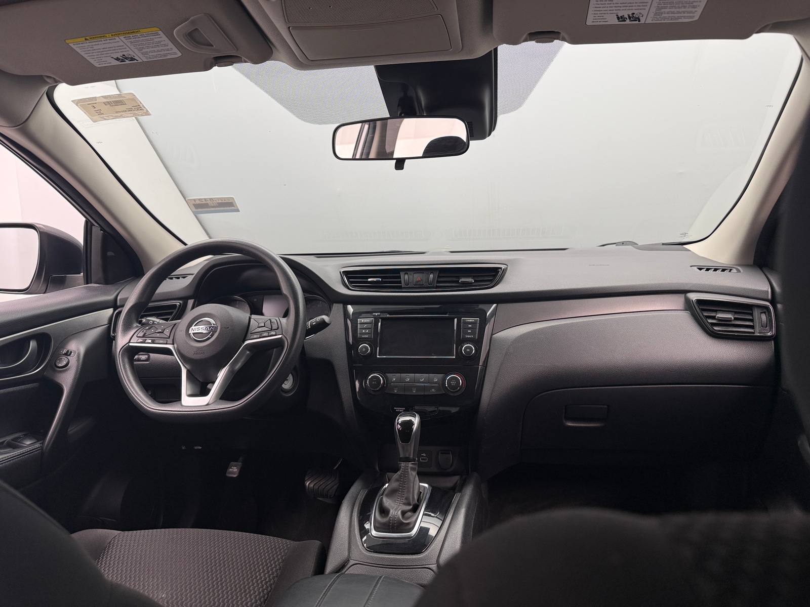 Thumbnail: 2020 Nissan Rogue Sport - 3