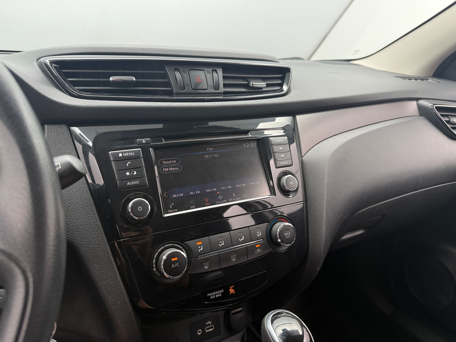 Thumbnail: 2020 Nissan Rogue Sport - 4