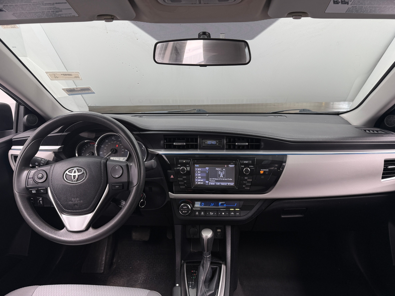 Thumbnail: 2015 Toyota Corolla - 3
