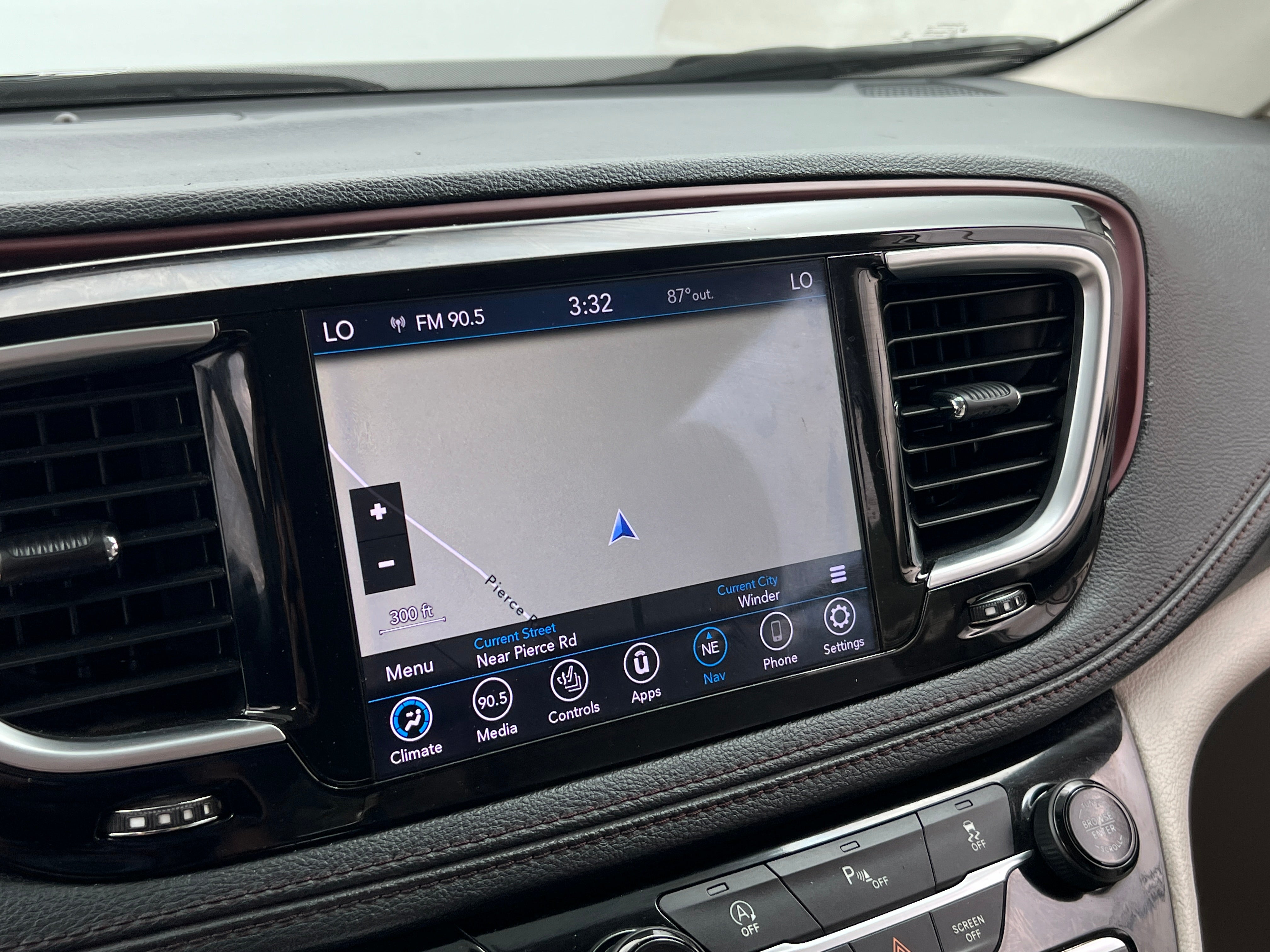 2020 Chrysler Pacifica Limited - Photo 17