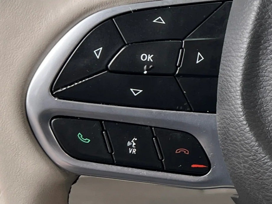 2020 Chrysler Pacifica Limited - Photo 23