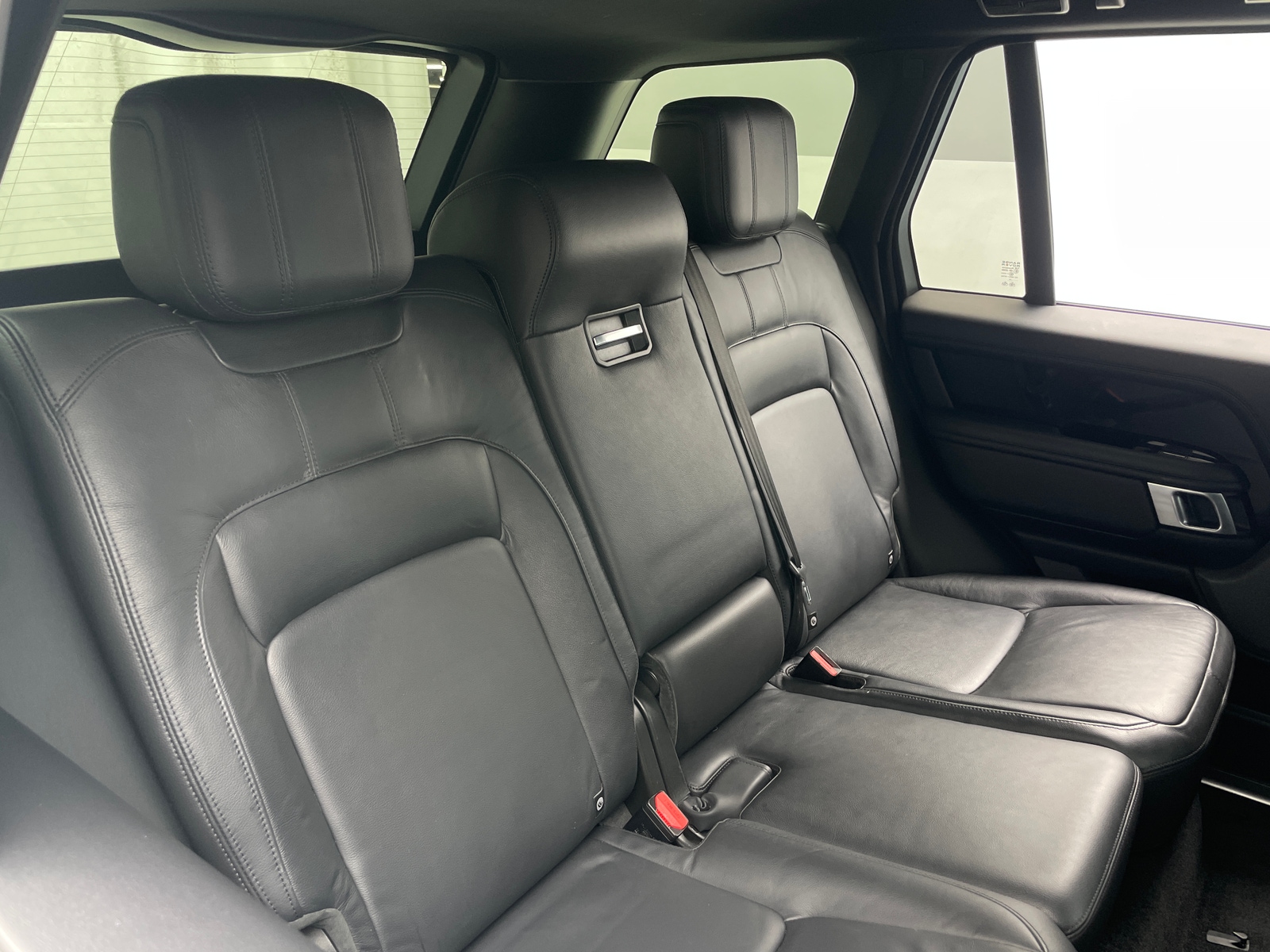 Thumbnail: 2021 Land Rover Range Rover - 5