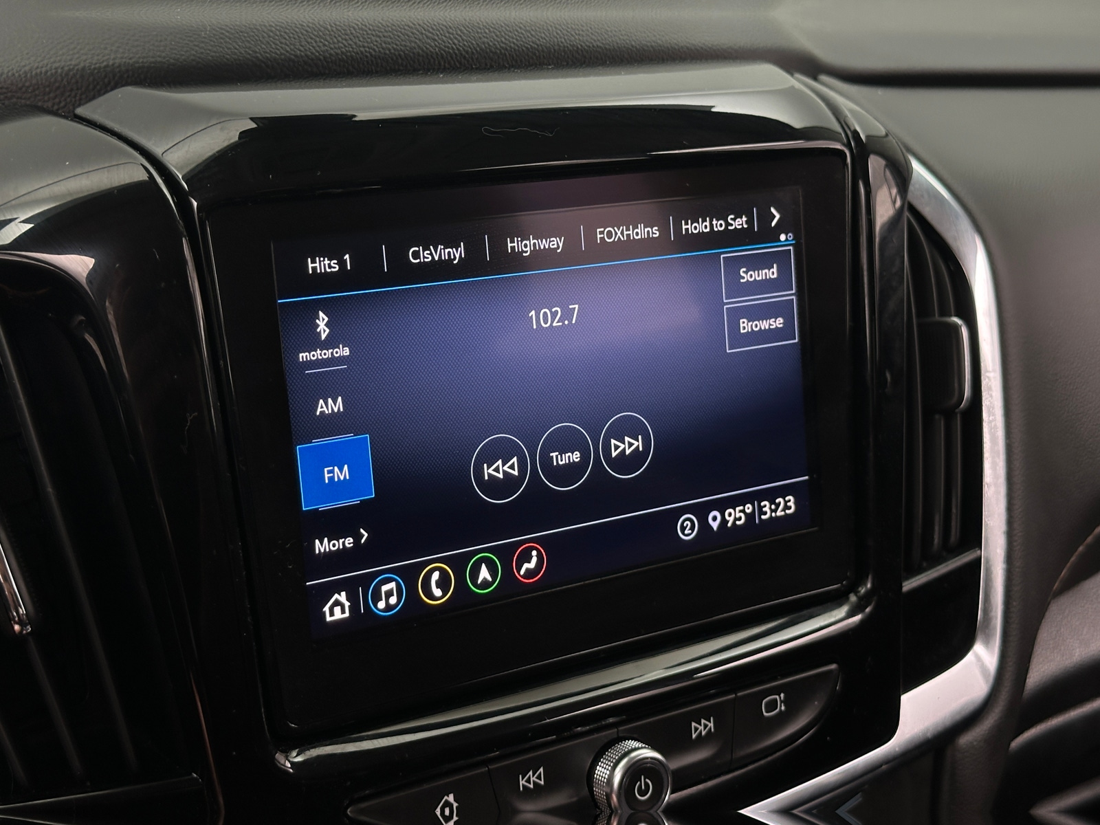 Thumbnail: 2020 Chevrolet Traverse - 3