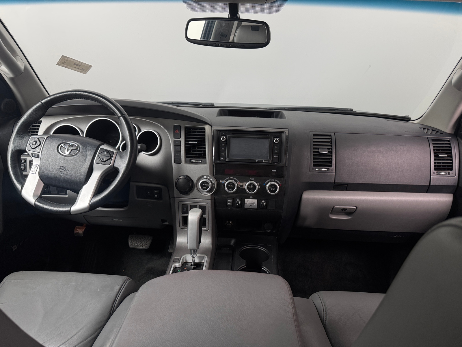 Thumbnail: 2015 Toyota Sequoia - 3