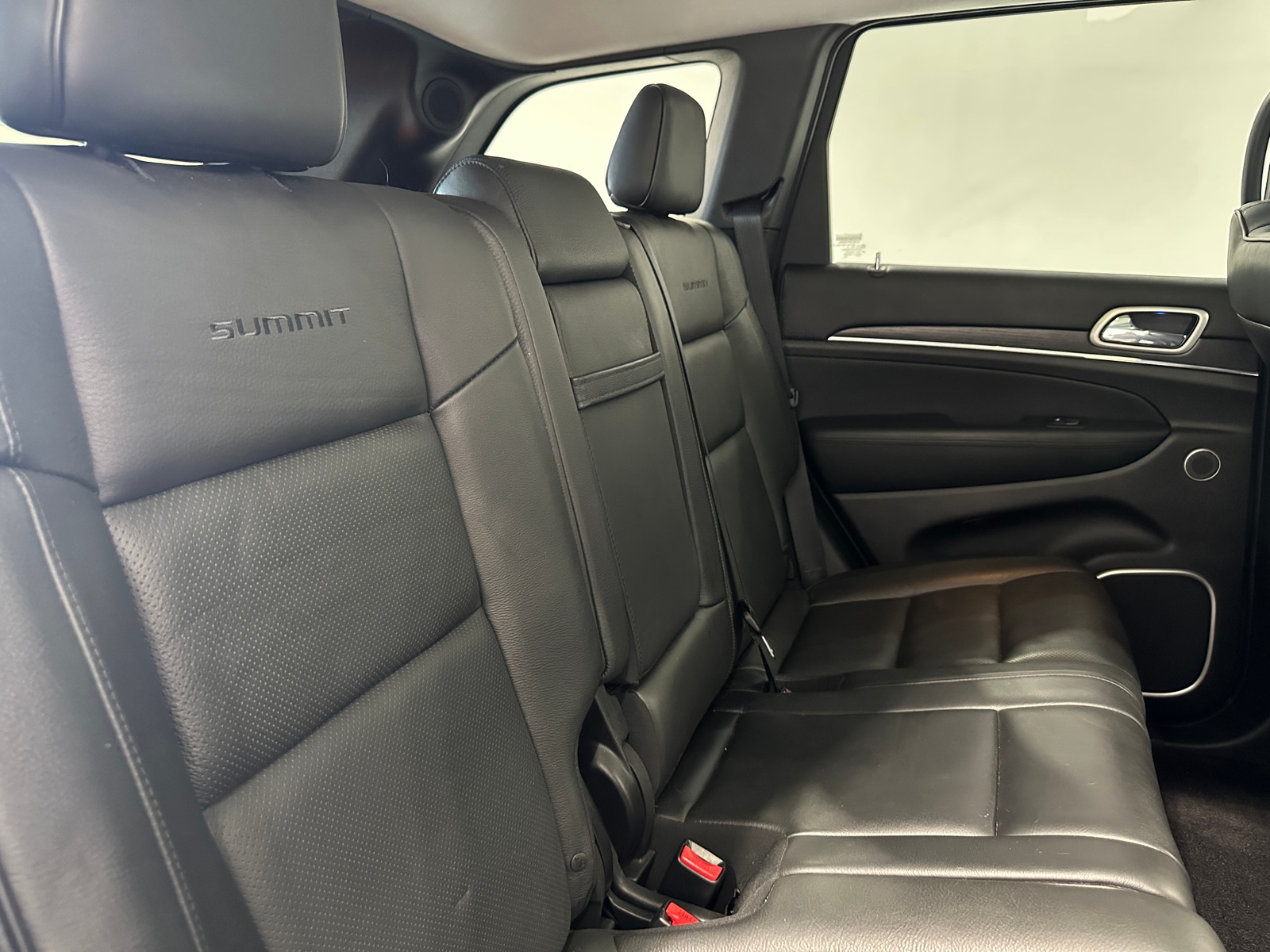 Thumbnail: 2018 Jeep Grand Cherokee - 5