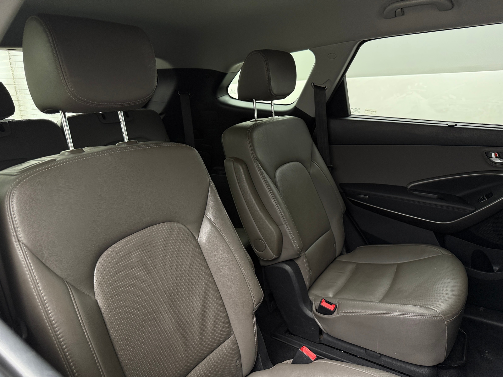 Thumbnail: 2017 Hyundai Santa Fe - 5