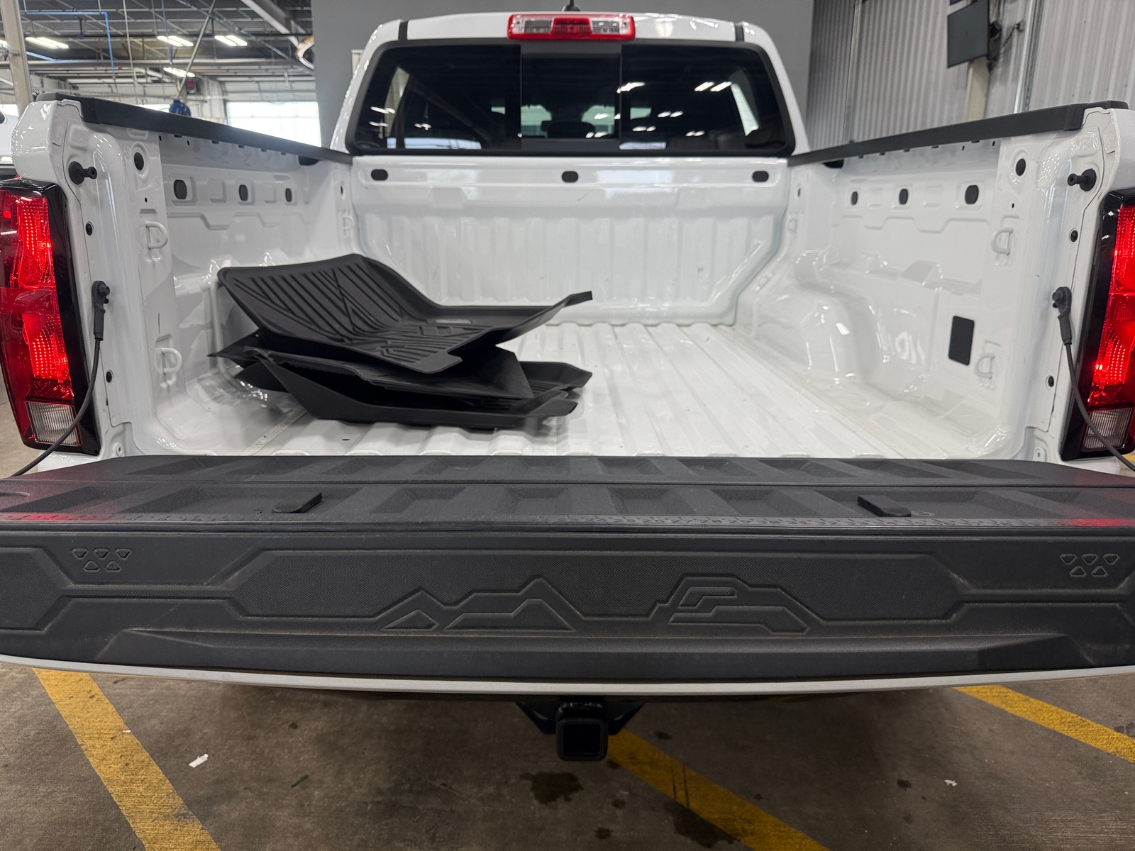 Thumbnail: 2024 Chevrolet Colorado - 7