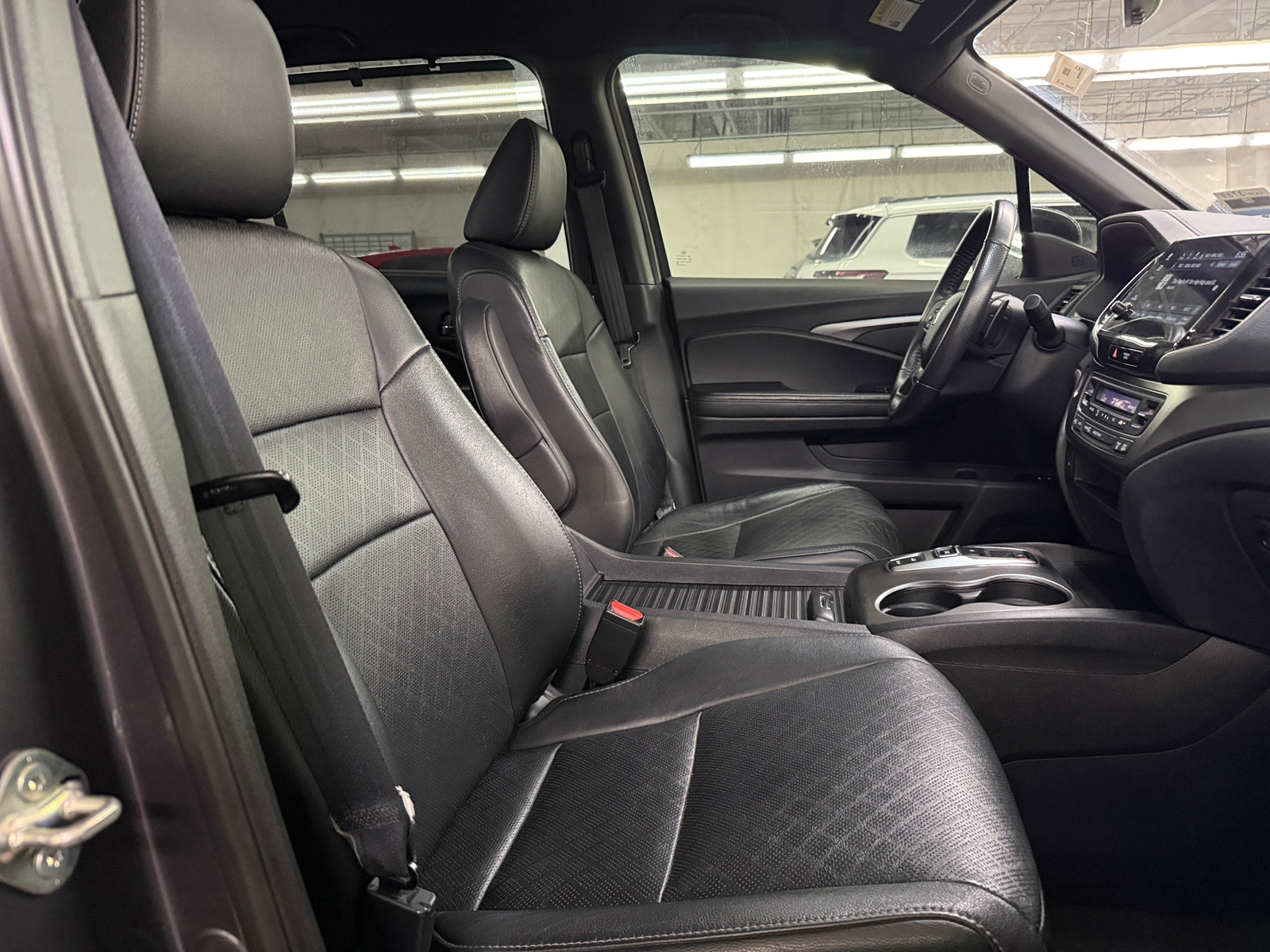 Thumbnail: 2019 Honda Passport - 2