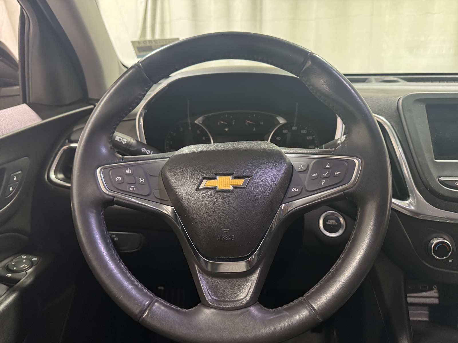 Thumbnail: 2019 Chevrolet Equinox - 5