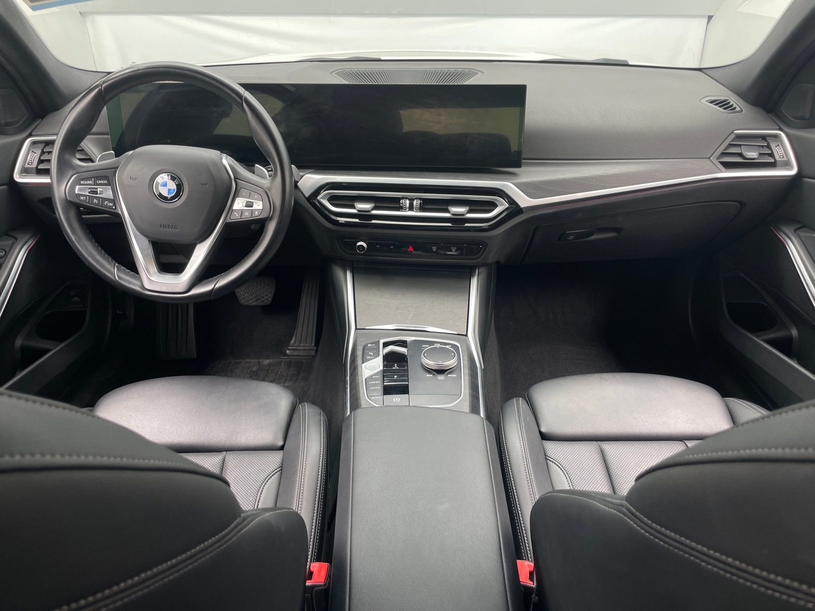 Thumbnail: 2024 BMW 3 Series - 3
