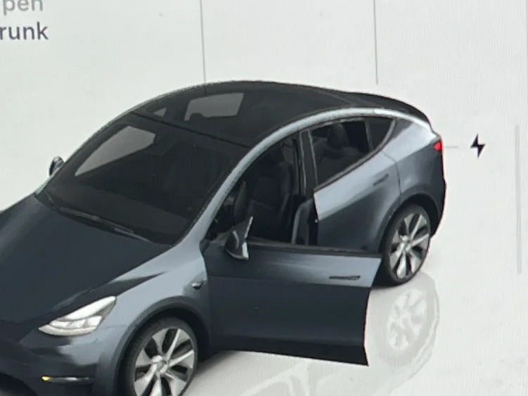 Thumbnail: 2023 Tesla Model Y - 3