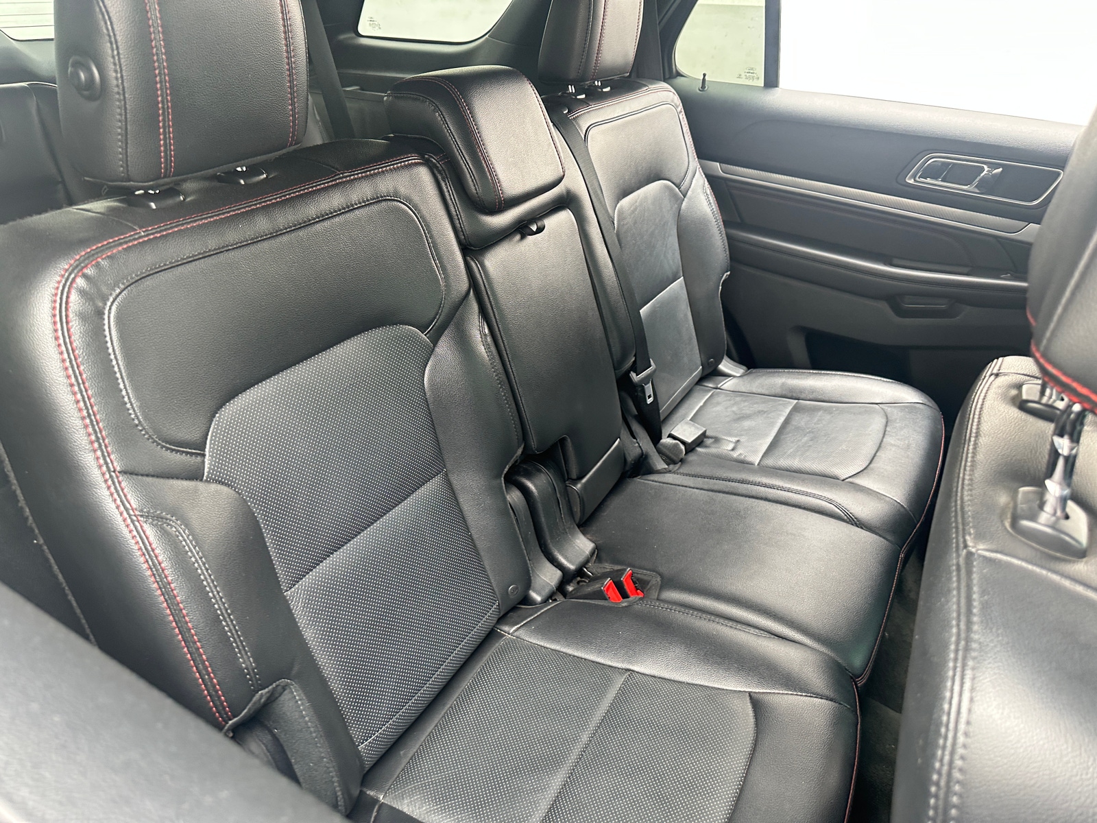 Thumbnail: 2016 Ford Explorer - 5