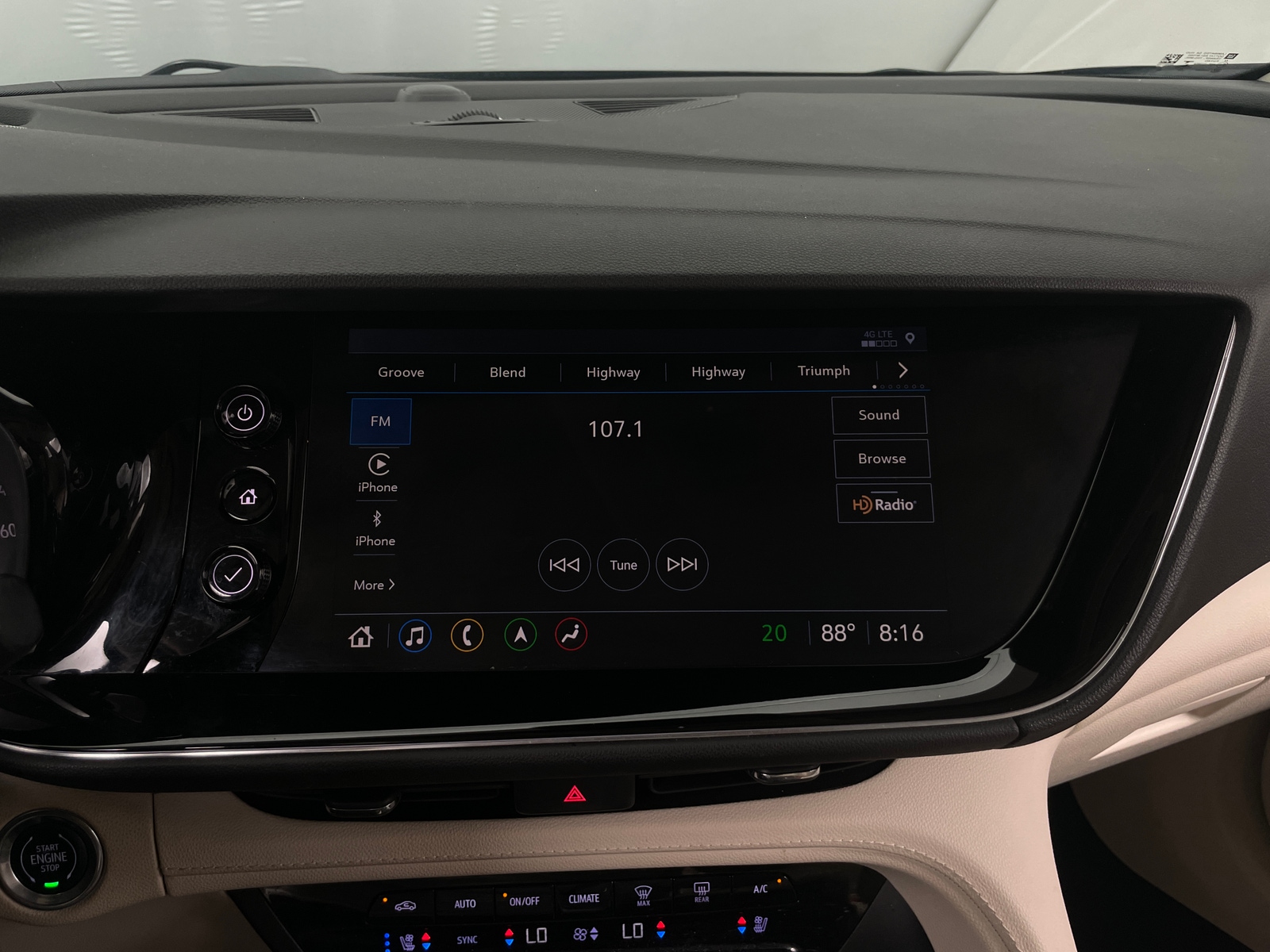 Thumbnail: 2021 Buick Envision - 3