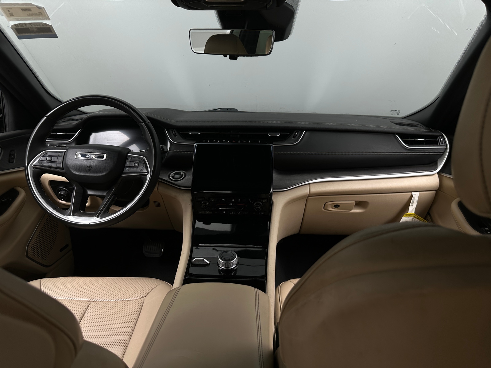 Thumbnail: 2023 Jeep Grand Cherokee L - 2