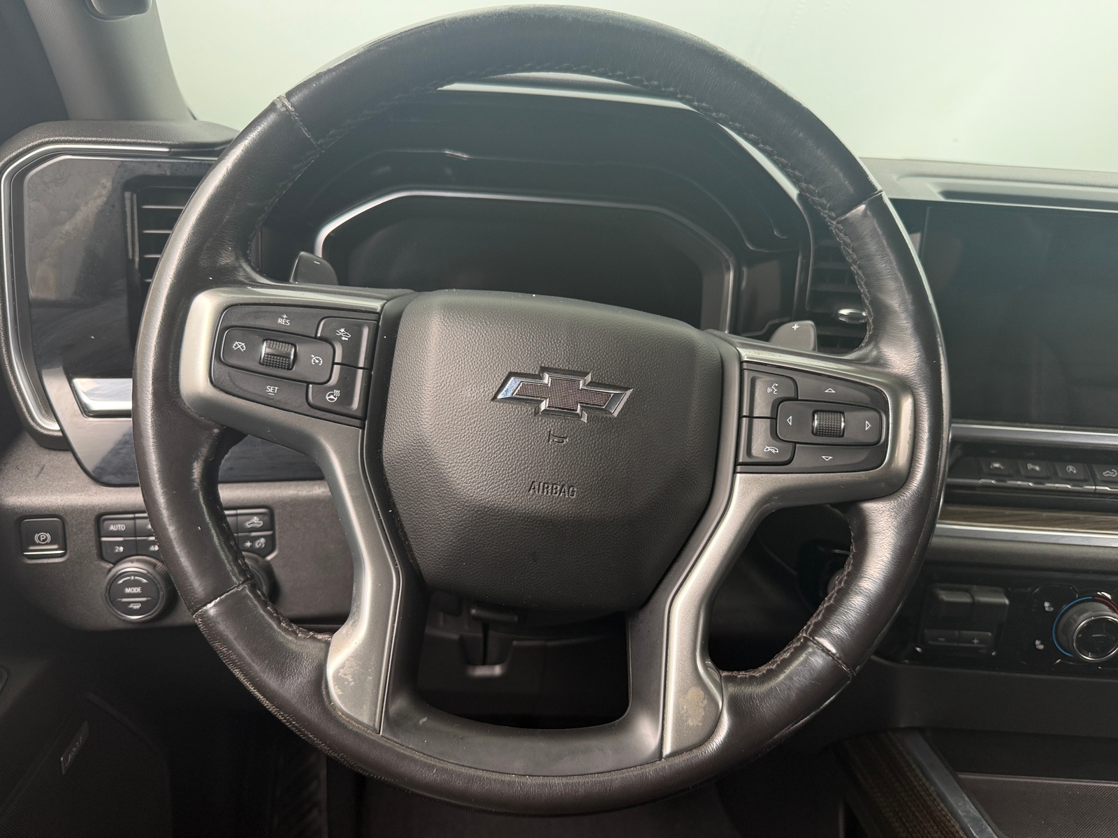 Thumbnail: 2022 Chevrolet Silverado 1500 - 5