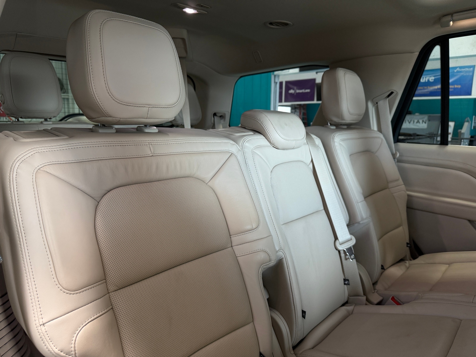Thumbnail: 2021 Lincoln Navigator - 5