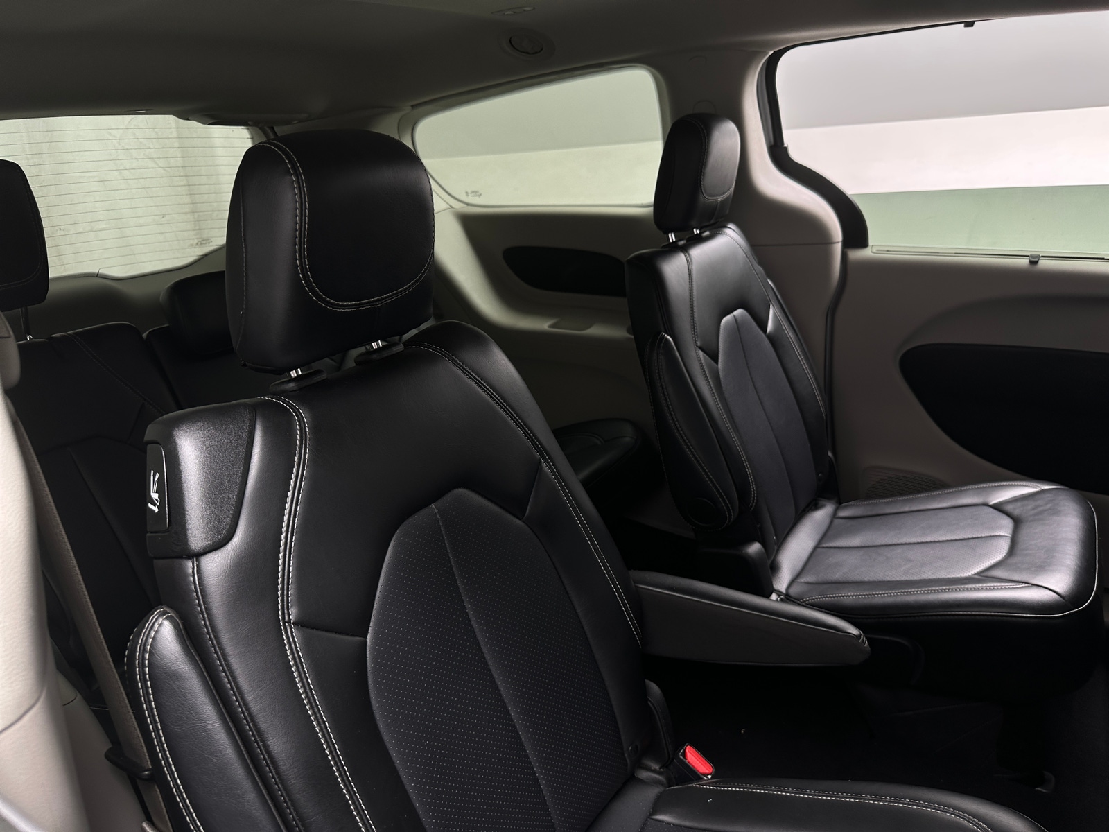 Thumbnail: 2024 Chrysler Pacifica - 5