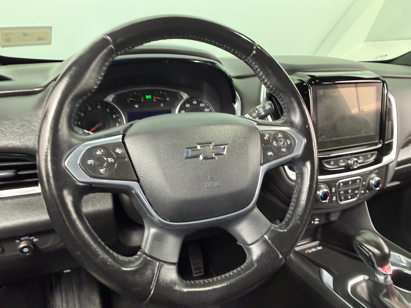 Thumbnail: 2022 Chevrolet Traverse - 4